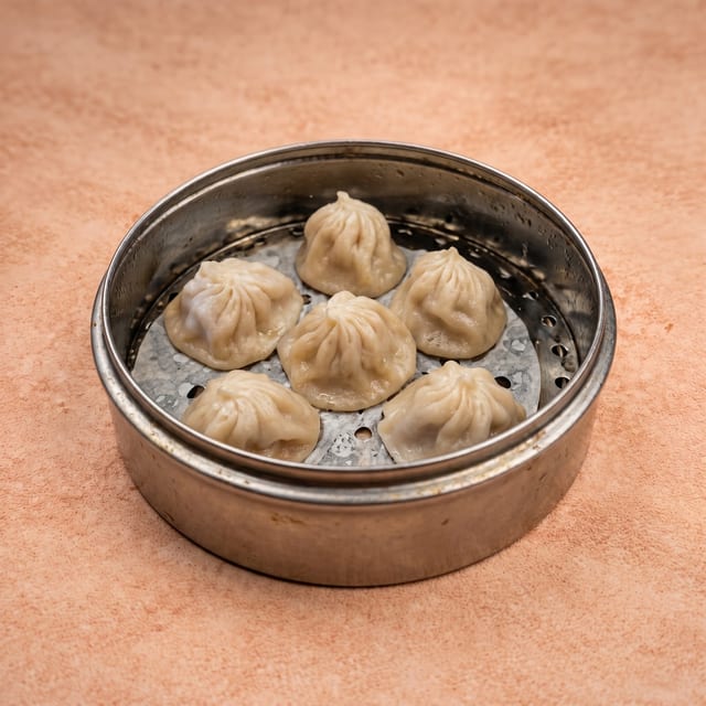 Pork Soup Dumpling (小籠包).