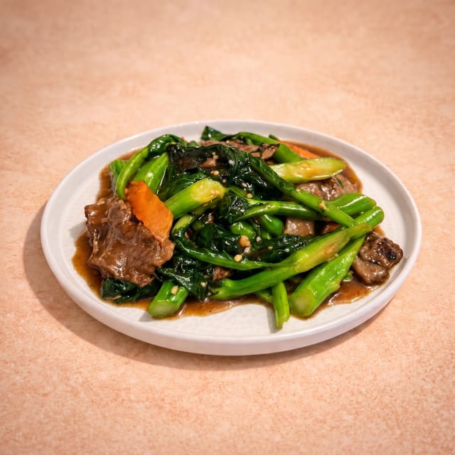 Beef w/ Chinese Broccoli (唐式中芥蘭牛肉).