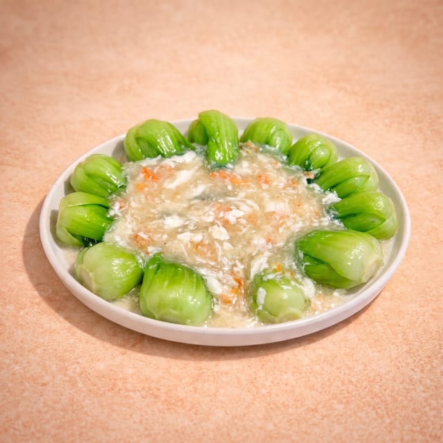 Crab Meat Over Bok Choy (蟹肉扒菜贍).