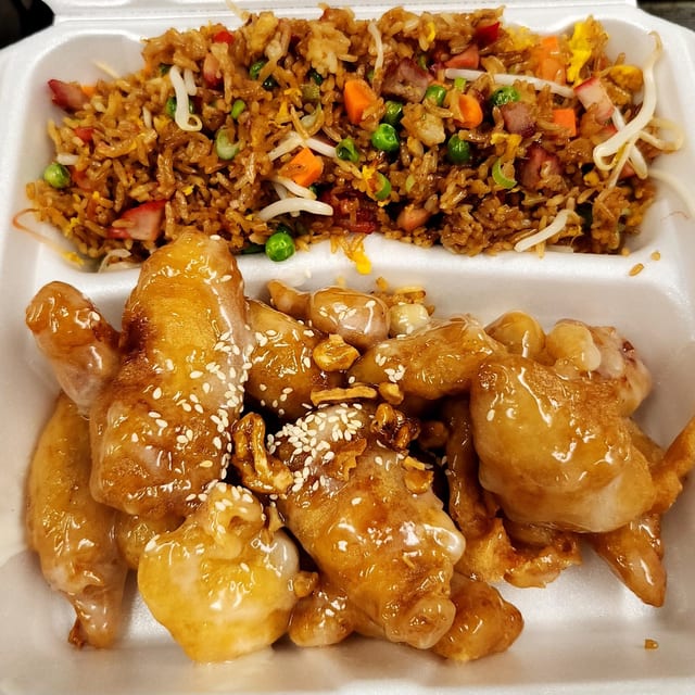 E10. Honey Walnut Chicken (E-核桃雞).