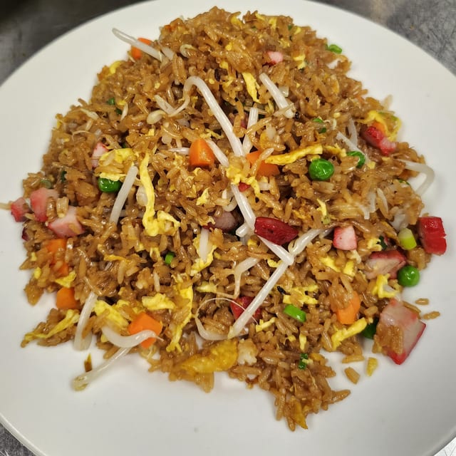 BBQ Pork Fried Rice (叉燒炒飯).