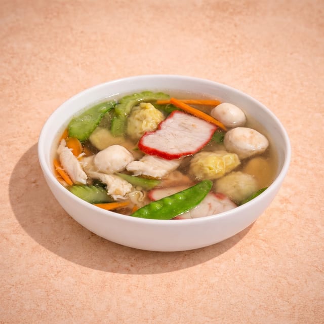 House Special Wonton Soup (招牌鍋雲吞湯).