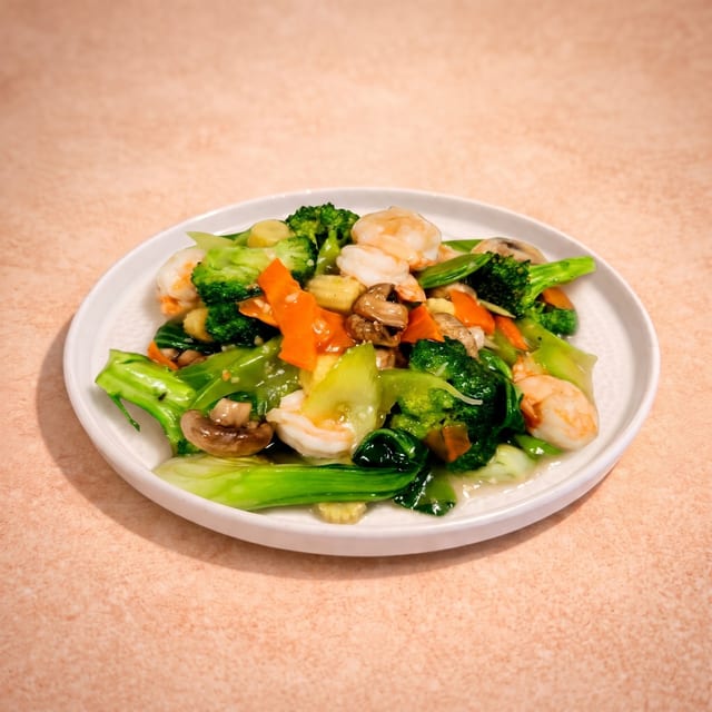 Prawns w/ Mixed Vegetables (什菜蝦球).