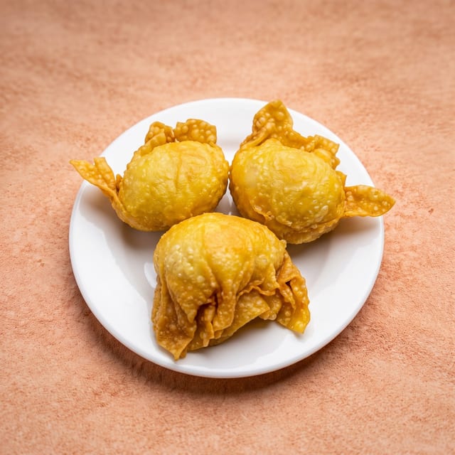 Fried Shrimp Dumpling (炸虾角).